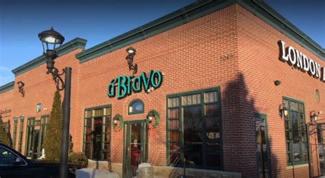 Places to eat in green bay - That creamy caesar may look inviting, but trust your nose to save your gut. For some reason, people of a certain age love to collect bottles of expired salad dressing. In fact, a r...